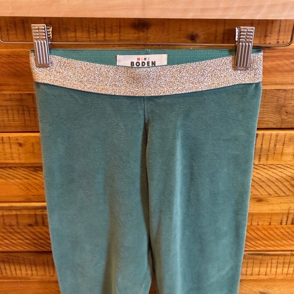 Mini Boden Green Velvet Leggings with Glitter Waistband - Picture 4 of 5